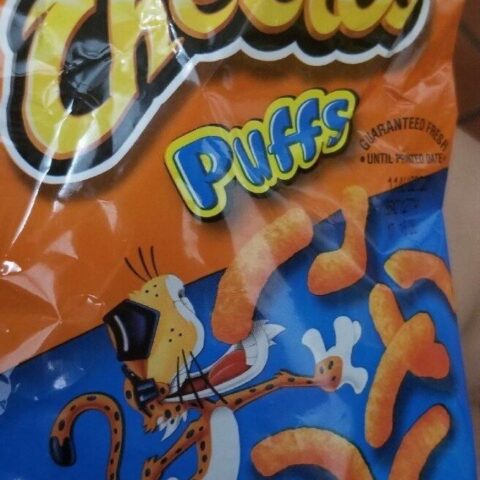 Cheetos Cheese Snacks Puffs 3.25 oz — front of pack