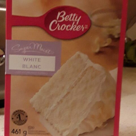 Betty Crocker Cake Mix White 15.25 oz — front of pack