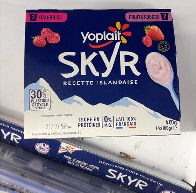 Yoplait Original Yogurt Strawberry 6 oz — front of pack