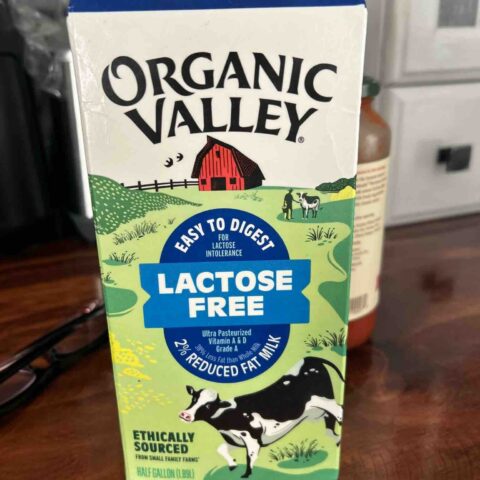 Organic Valley Organic Milk 2 Percent 32 fl oz — front of pack