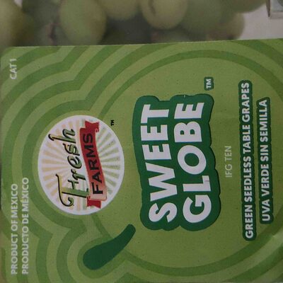 Fresh Farms Seedless Grapes Green 3 lb — front of pack